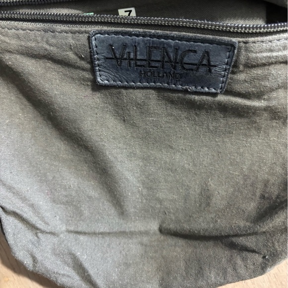 Vilenca Holland Leather crossbody with adjustable straps made in India - Picture 6 of 10